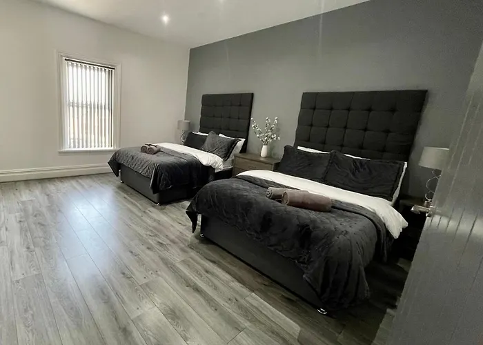 Reads Luxury Jacuzzi Apartments